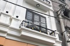 Nhà rộng bán nhà đường giáp bát, ngõ nông, gần phố 43m, 3 tỷ 7