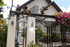 Bán đất tặng biệt thự mặt tiền đường thủ khoa huân phường 1 tp đà lạt.