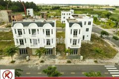 Bán lô đất 67,5 m2 mặt tiền đường rộng 7m.ngay cổng vsip 2.