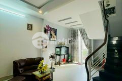 Bán nhà 3 tầng mặt tiền kinh doanh đường lê hồng phong, phước hải, nha trang. giá 5 tỷ 7