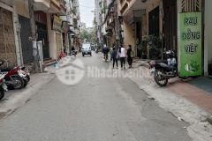 Mặt phố 800a, cầu giấy, kinh doanh đỉnh, vỉa hè, ôtô tránh, thang máy.