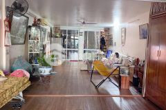 Nhà diện tích rộng, thông sàn mặt phố tôn đức thắng, đống đa. 0911554873.