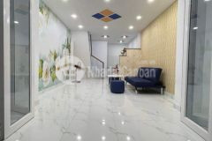 Hàng hiếm, hxh đỗ cổng phan đình phùng, 3 tầng chỉ 3.7 tỷ.