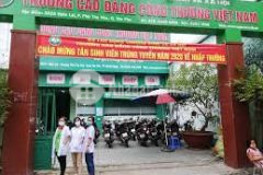 Nhà tân phú, 90m2, hẻm xe hơi, 5,95tỷ,chính chủ,sát mặt tiền.