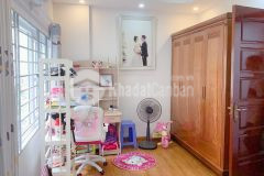 Mình cần bán gấp nhà tại lạc long quân