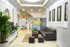 Bán gấp nhà đẹp dt khủng lê văn sỹ, p12, q3, 50m2 4.5x11.1m, 6.5 tỷ