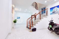 Nhà đường mỹ đình nam từ liêm 40m2 giá 3,9 tỷ ngõ oto.