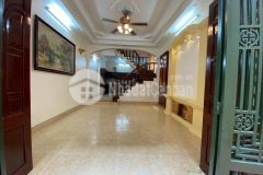 Bán nhà chùa láng, đống đa ngõ rộng, nhà đẹp ở ngay, nội thất, 65m2x4t, mt 5m, 6.1 tỷ 0975642942