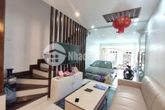 Nhà 93 hoàng văn thái phân lô, gara ôtô, siêu đẹp, để lại toàn bộ nội thất giá nhỉnh 7 tỷ.