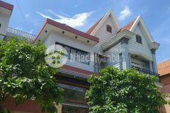 Ban biêt thư siêu đep luy ban bich tân phu 7.5x14 chi 11.8 ty