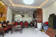 Cần bán nhà vạn phúc hà đông 50m2, 4 tầng, nhỉnh 4 tỷ, lô góc, ô tô đỗ cửa. lh 0979431991