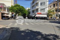 Bán nhà 2 tầng mặt tiền đường hồng bàng nha trang. giá 11,7 tỷ