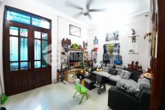 Bán nhà 26 ngõ 48 ngô gia tự việt hưng, ô tô đỗ cửa, dt 34m4 tầng2.75 tỷ