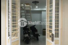 Cho thuê nhà mới sửa 1 trệt 1 lầu có máy lạnh tại lê văn duyệt q bthạnh giá 6,5trth