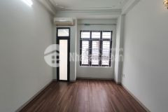 Cần bán gấp nhà mới đẹp phố kim giang diện tích 36m2 xây 5 tầng giá bán 3.9 tỷ