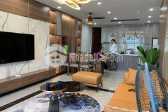 Chính chủ cần bán nhà cầu giấy 50m2x5t 10 m ra ôtô mới ở ngay nhỉnh 6 tỷ