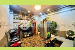 Hàng hiếm nhỏ đẹp 3 tầng ngang 3.7m công viên mini trước nhà 3 tỷ 5.