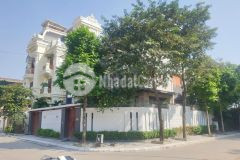 Biệt thự mặt hồ hoàng cầu lô góc 3 mặt thoáng vị trí đẹp nhất khu vực