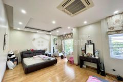 Vip biêt thư bên hô vinh hoang, kinh doanh via he cưc tôt, 22.5 ty.