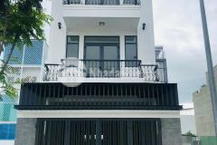 Nhà xây dựng 3 tầng hà quang nha trang chỉ 5 tỷxx