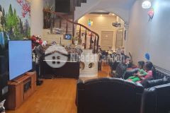 Bán gấp nhà phố nguyễn khánh toàn. 2 thoáng bề thế. oto dừng đỗ. dt 58m2. 5 tầng. mt 4m