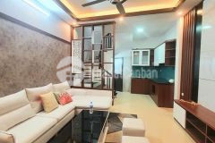 Cần bán nhà cầu giấy 44m2, mt 5m, sát phố trần thái tông, 5 tầng 3 tỷ