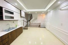 Nhà mới phố tân mai, 35m25 tầng, 3.2 tỷ, nhà vị trí đẹp