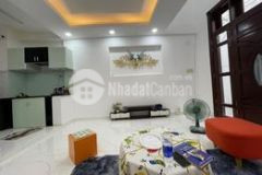 Bán gấp nhà f8 tân bình ngang 5m 5 tầng mới tinh.