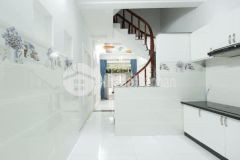 Bán nhà 1 trệt 1 lầu hẻm 376 đường lê lợi. p.7. hướng đông bắc.