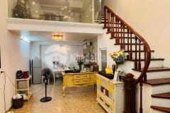 Bán nhà phố vua 40m, 5t, mt 4,5m nhỉnh 5 tỷ.