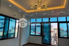 Chính chủ bán nhà mặt phố trần quốc hoàn, hà nội. diện tích 65m, 7 tầng, mặt tiền 4,5m, giá nhỉnh