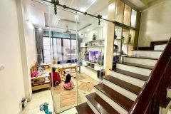 Kinh doanh tốt nhà đẹp nguyễn khánh toàn 5 tầng giá chỉ 6 tỷ 1.