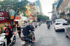 Tôi cần bán nhà mặt phố hiếm kinh doanh đỉnh, mặt tiền 11m, 5 tầng thang máy, nhỉnh 5 tỷ