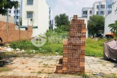 Cần bán gấp lô đất 130m2 rằng trường học, đông dân cư đường rộng 20m