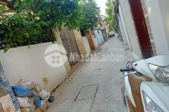 Bán đất phố trạm, long biên, ô tô vào đất, dt 50m2, mt 4.5m, giá chào 2.65 tỷ.