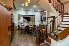 Bán gấp nhà đẹp thanh xuân 80m2, mặt tiền 4,5m. chính chủ, trung tâm, tiện ích đỉnh. giá 5.x tỷ