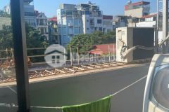 3.3 tỷ lê thanh nghị, lô góc, sát phố, ở luôn