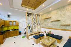 Chính chủ bán nhà trương định hoàng mai 33m 5 tầng nhỉnh 3 tỷ.