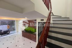 Bán nhà phố phùng khoang, 40m2, 4 tầng, mới tinh, full nội thất, chỉ việc ở, giá 3.9 tỷ.