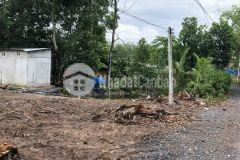 Chủ cần ra lô đất tại bên mương xã thạnh đức gò dầu tây ninh giá 275 full thổ cư