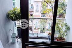 Bán nhà 4 tầng kinh doanh chợ sơn kỳ, nhà đẹp ở và kinh doanh ngay.