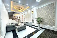 Bán nhà ngõ 250 tân mai, oto đỗ cổng, gần phố 46m 4 tầng, giá 3 tỷ sáu