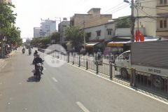 Hàng hiếm,nhà cấp 4,mặt tiền phạm văn chí 4x18m