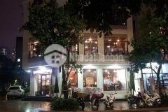 Nóng quá bán nhà lg nguyễn trãi dt 90m, mt 15m vỉa hè ô tô tránh.chỉ với 15 tỷ.