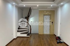 Bán nhà cổ linh long biên. 45m x 7t. thang máy, ôtô vào nhà. có chỗ để xe riêng. 5.85 tỷ.