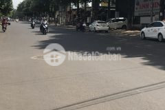 D696 bán nhà mặt tiền kinh doanh ywang