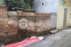 42.3m2 lương quy xuân nộn đông anh. mt 4,5m hướng nam ô tô đỗ cửa.