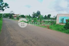 Bán đất mặt tiền đường y wang nối dài xã eakao ngay trường học giá 750 triệu