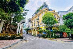 Biệt thự vip nhất khu đt nam cường, hoàng quốc việt 3mặt đường oto tránh, vỉa hè, 400x5t, mt 20m.