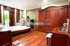 Bán nhà phân lô cán bộ phố tôn đức thắng đống đa 80m5tmt6m, 15 tỷ, nhà đẹp, ô tô.lh0397194848